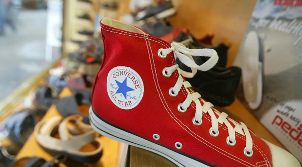 Converse鞋带百搭绑法（图片来源：Converse 官网）
