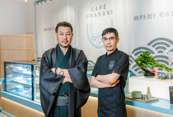 CAFÉ URASAKI聯乘165年老字號「祇園北川半兵衛」  焙茶焦糖巴斯克芝士夾心餅／抹茶金箔蛋糕