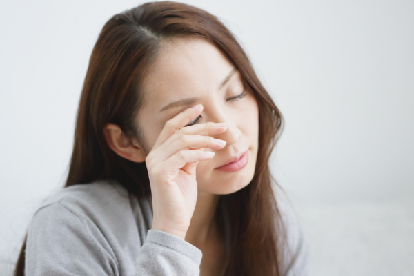 內地女手撕洗衣珠突爆裂！高濃度液體濺眼致角膜腐蝕 眼科醫生教正確急救法 