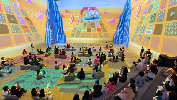 大衛·霍克尼沉浸式數碼藝術展登陸深圳!16米高展廳/1:1復刻倫敦Lightroom展館