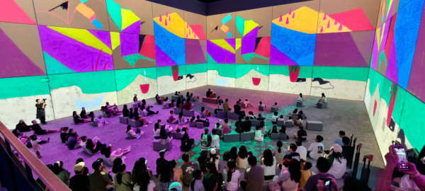 大衛·霍克尼沉浸式數碼藝術展登陸深圳!16米高展廳/1:1復刻倫敦Lightroom展館