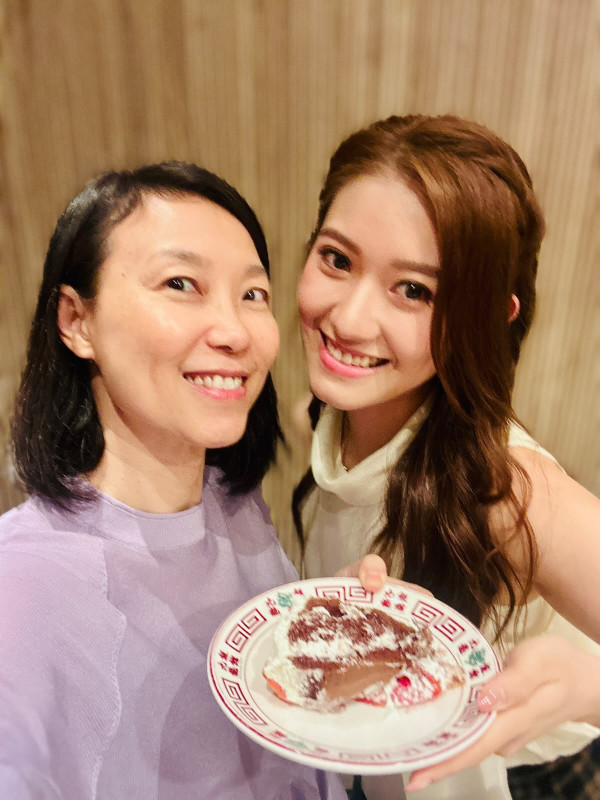 今屆港姐第一人火速空降做東張女神！中大碩士高學歷投身娛樂圈：請大家繼續見證