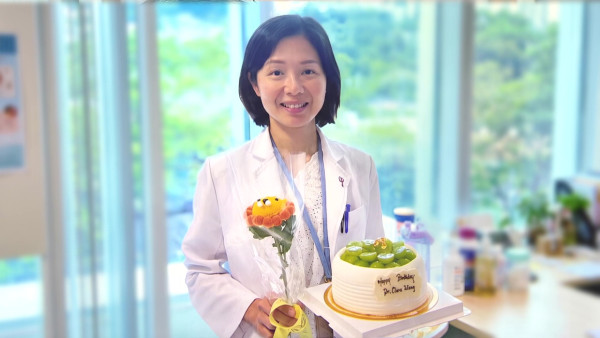 已故醫生黃詠儀患末期肺癌仍堅守崗位 摯愛容樹恒醫生淚崩剖白插喉拔喉兩難「我是醫生還是家人?」