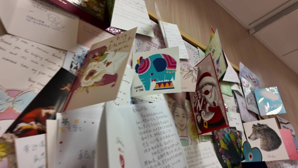 已故醫生黃詠儀患末期肺癌仍堅守崗位  摯愛容樹恒醫生淚崩剖白插喉拔喉兩難「我是醫生還是家人？」