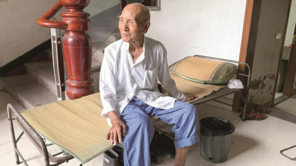 101歲人瑞佛系養生法！愛飲雪碧溝白酒食白米飯／不常吃蔬菜最講究1類食物