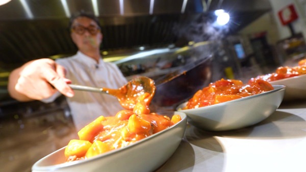 美食強人｜邵德龍名廚「一飯封神」焗豬扒飯！四間名店大角力 肥仔聰大讚外賣10分鐘皮脆汁多
