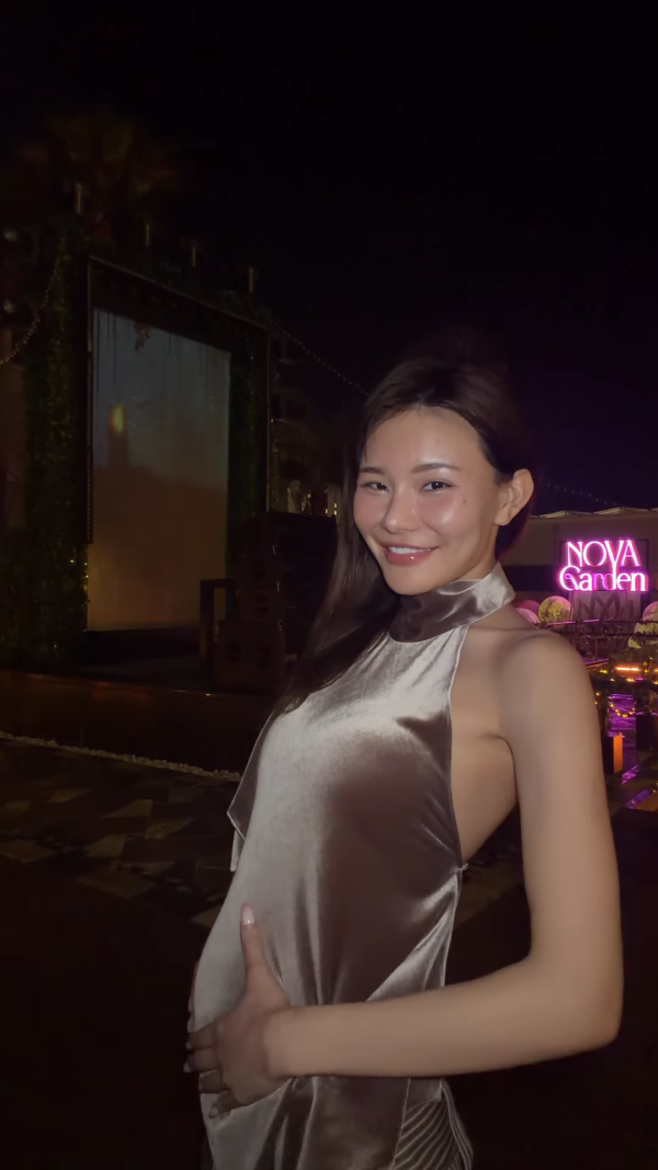 五索10年婚外情疑似再度有喜佗第六胎？肚凸凸舉6字手勢坦認月事未到：很擔心