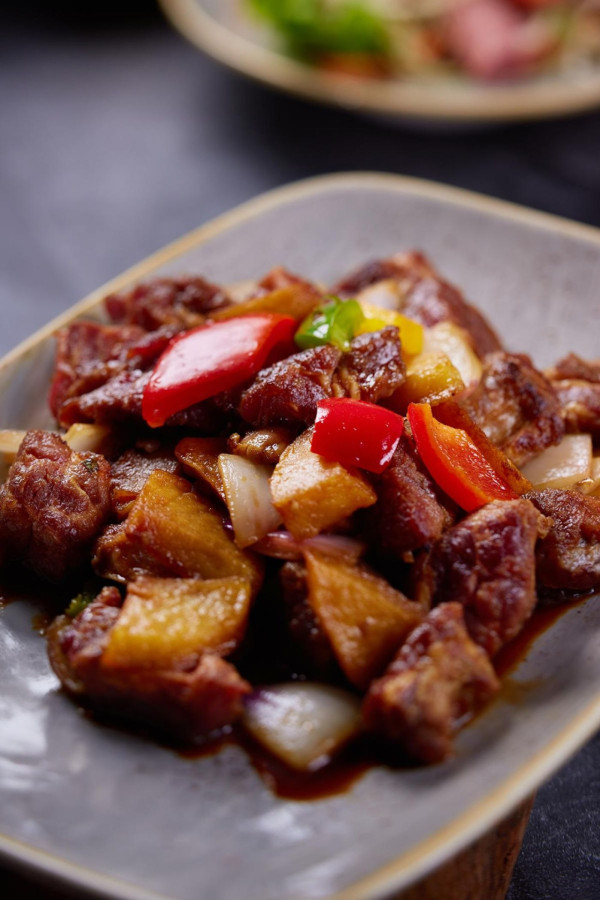北角港島海逸君綽自助餐第二位$1！3.5小時任食和牛/龍蝦/焗蠔/松露/燕窩！午餐都有優惠