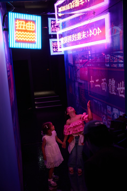 山顶广场香港幻觉博物馆开幕！逾万呎设50个装置及4大香港限定体验