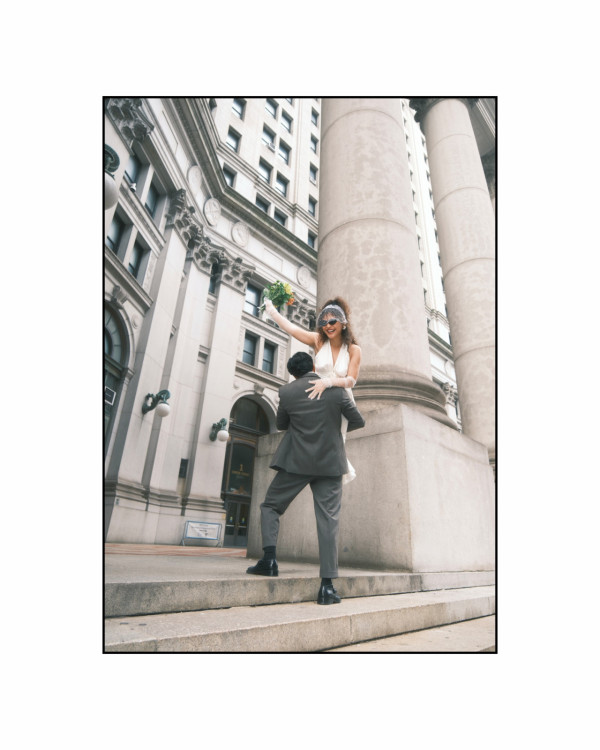 34歲前女藝人IG突然宣布結婚！甜晒紋身戒指首曝拍拖經過︰我在營火旁向他求婚