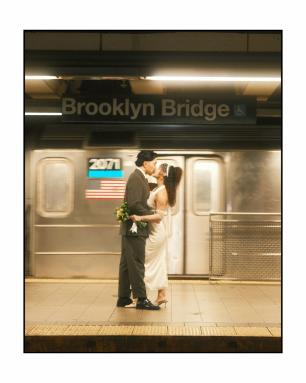 34歲前女藝人IG突然宣布結婚！甜晒紋身戒指首曝拍拖經過︰我在營火旁向他求婚