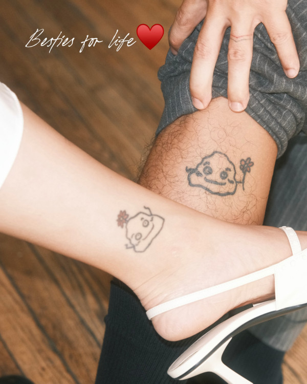 34歲前女藝人IG突然宣布結婚！甜晒紋身戒指首曝拍拖經過︰我在營火旁向他求婚