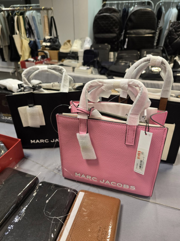 開倉優惠｜海港城名牌袋開倉$599起！Doughnut／MARC JACOBS／A.P.C. 真皮手袋、背囊特價
