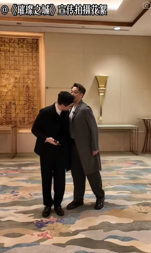 張智霖鏡頭前一時大意爆粗「咪X叫我」！即時反應嚇到吳卓羲窒晒機 網民揶揄：帶壞晒