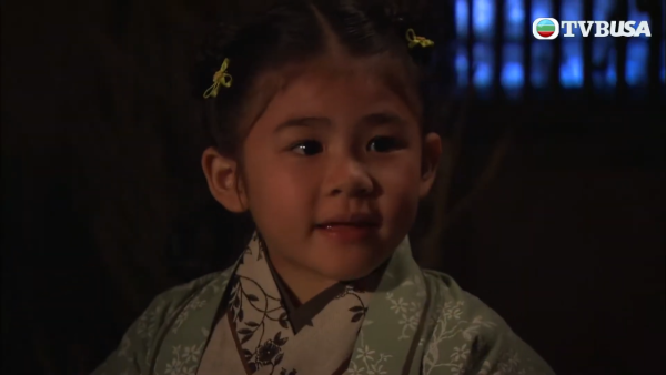 TVB昔日童星「小姚金鈴」梁暐昕23歲近照曝光！全頭金毛超破格180度大轉變似韓團偶像