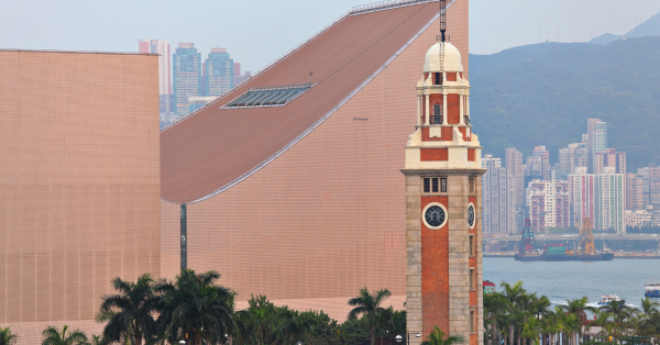 尖沙咀不夜城变死寂？网友忆逛街唱K去机铺 感叹现在得返半岛中心挤2蚊特惠站最旺