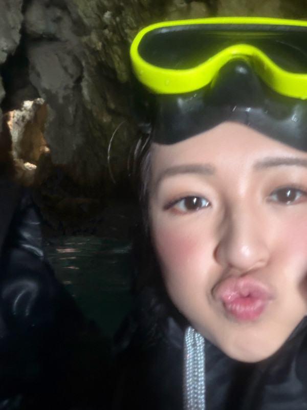 孫慧雪遊沖繩曬泳照散發少女味！帶兩子親近大自然 體驗浮潛兼與海豚互動場面溫馨 