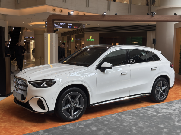 【現場直擊】平治全新純電C-Class/GLC 250/GLC 400 4MATIC登場！車價 $749,000 起 劉俊謙現場分享試坐體驗