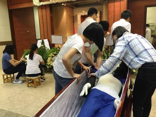 筍工招聘2026｜東華三院請殯儀服務經理月薪高達52K！毋須接觸遺體 符合2條件申請得