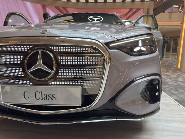 【現場直擊】平治全新純電C-Class/GLC 250/GLC 400 4MATIC登場！車價 $749,000 起 劉俊謙現場分享試坐體驗
