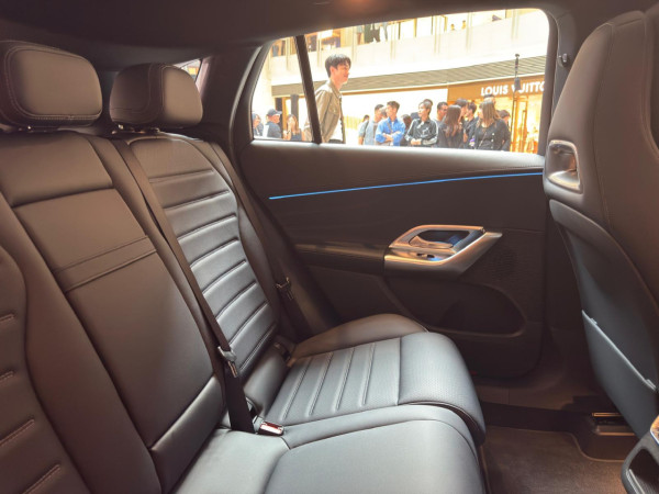 【現場直擊】平治全新純電C-Class/GLC 250/GLC 400 4MATIC登場！車價 $749,000 起 劉俊謙現場分享試坐體驗