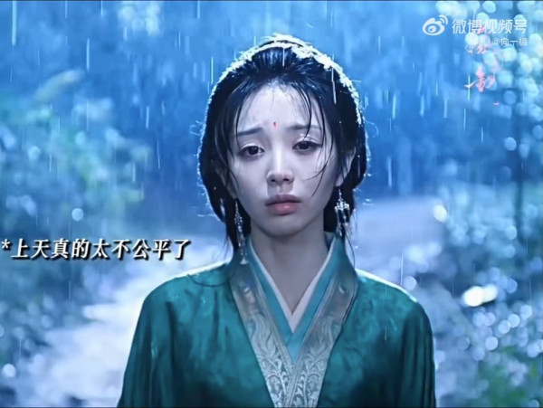 嫁金玉在线看剧情｜假千金君黛毒酒反噬！死魏守怀中一句“我好冷”大反转