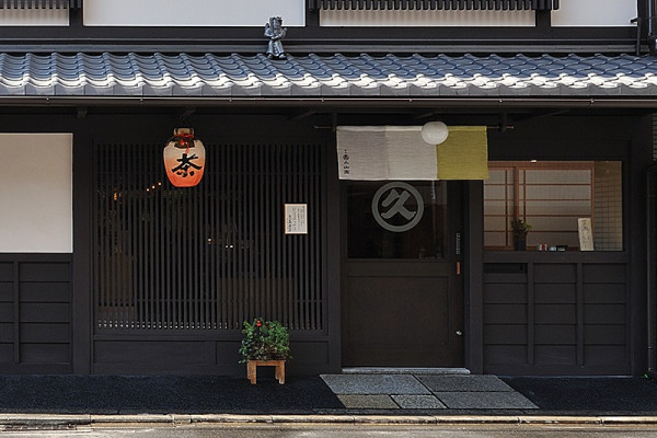 日本抹茶名店「丸久小山園」嚴打黃牛!遊客店內出post代購即被官方警告 網民直言尷尬:好丟臉