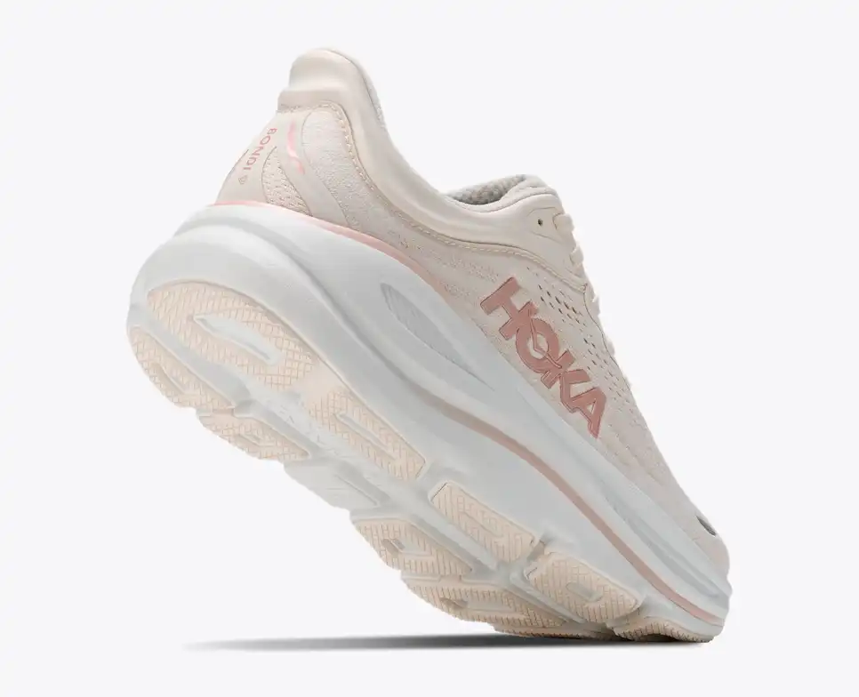 圖片來源:HOKA GORE-TEX鞋點揀好?雨季女生人氣防水鞋6大推薦!Salomon/The North Face/HOKA
