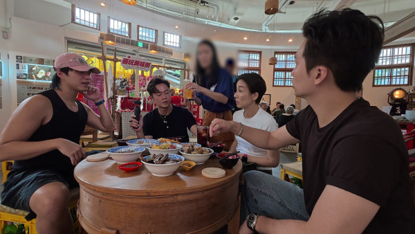 試真D唷｜張振朗靚仔樣電暈台北師奶！連環獲老闆娘請食 吳業坤酒後吐真言嚇窒全場