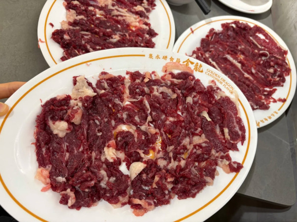 金龍大四喜牛肉火鍋(圖片來源:小紅書@吃了很多牛肉) 廣州牛肉火鍋6間推介附地址交通!老字號潮汕牛肉街坊私藏、高CP值放題與爆汁手打牛丸