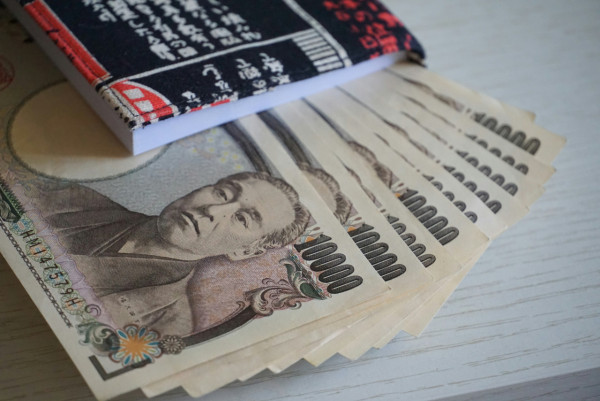 日本癌症末期男路上撿2,200萬日圓現鈔環遊世界 被捕後稱：神明送給我的禮物 