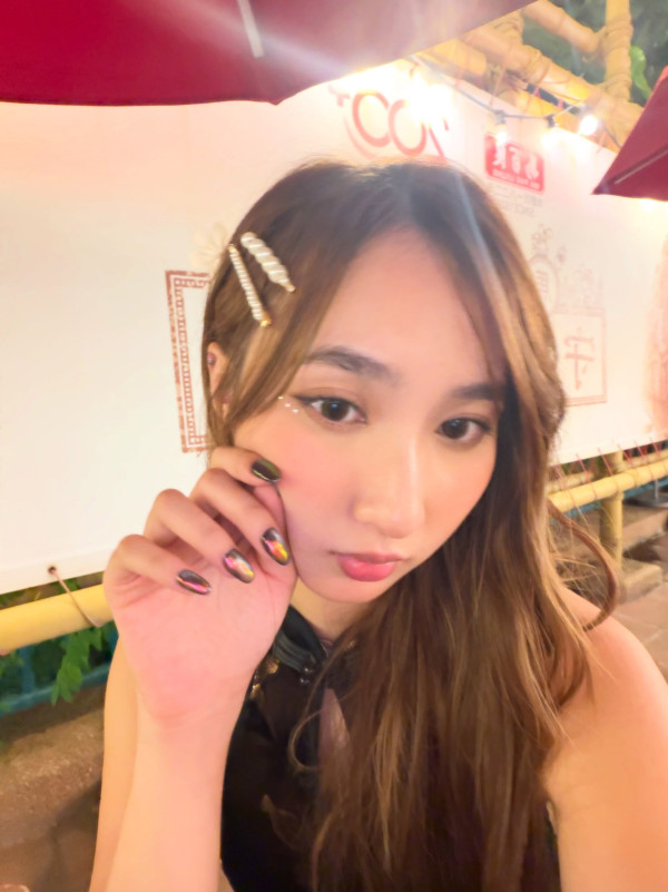 鍾柔美Yumi晒萬聖節造型挑戰性感旗袍！心口邪惡開窿強烈反差感自嘲carry唔到