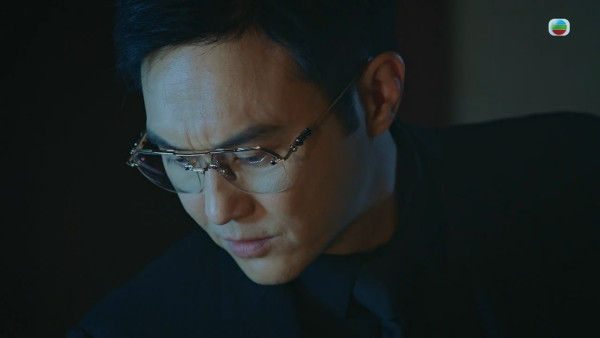 璀璨之城｜張智霖弒父陰沉氣聲清唱QueSeraSera 宛如恐怖搖籃曲嚇窒姜大衛：毛管凍！