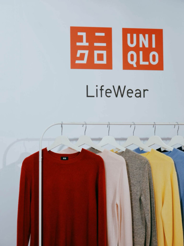 UNIQLO茄士咩獲封最值得買單品。（圖片來源：Facebook@李佑群老師 Yougun Lee ユウグン リ）