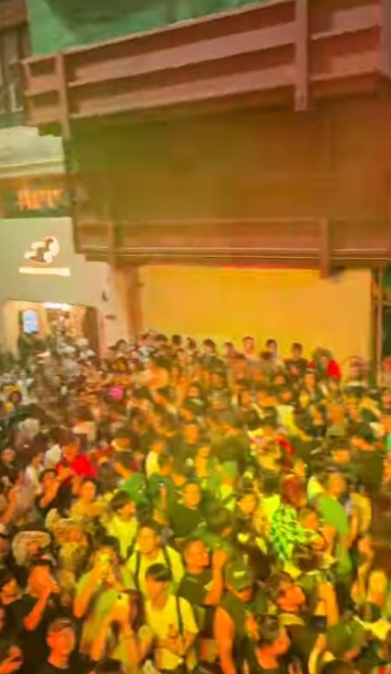 蘭桂坊10.31萬聖節未到已逼爆！提早去都人山人海「動不了」 市民警惕慎防人踩人