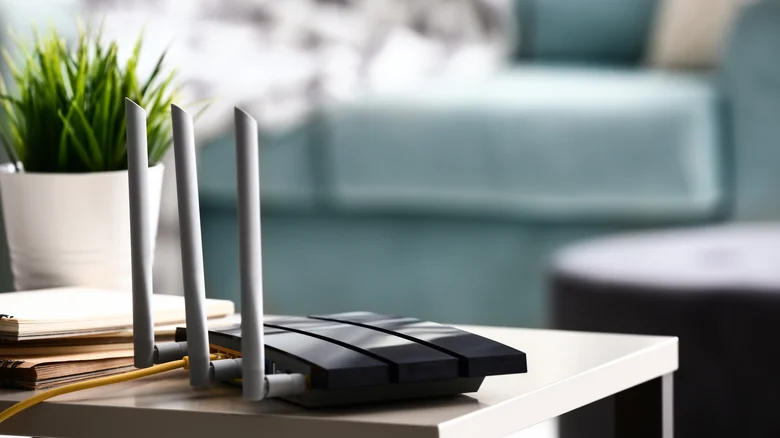 屋企 Wi-Fi 慢爆成日斷？Router 放錯位先係元凶！做好 5 個擺位細節網速即飆升