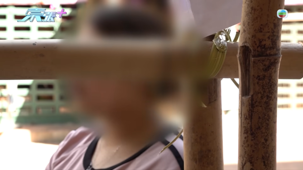 青衣茶餐廳驚現長者神偷！公開12分鐘CCTV揭坐卡位偷5000蚊現金 77歲翁與83歲婦極速被捕