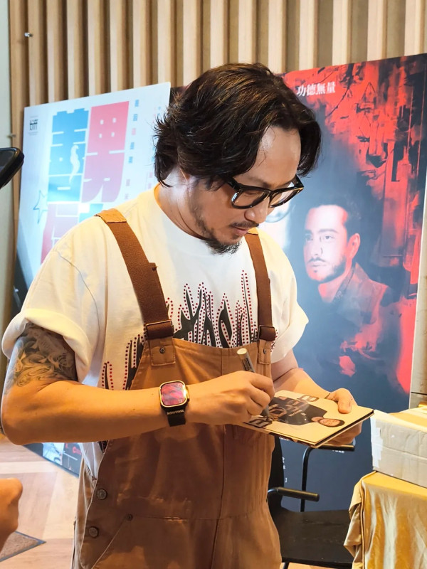 人氣男歌手陷醜聞後沉寂多時罕有現身！被爆入紙開演唱會想翻身全面復出