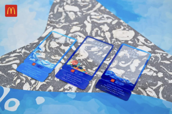 深圳南山海洋主題麥當勞登場!透明魚柳包藝術裝置/環保貝殼傢俬