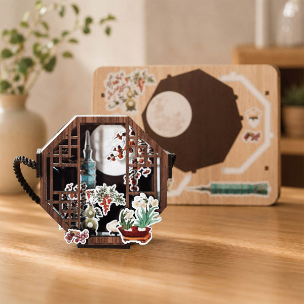 博古圖八方窗花禮盒組(附印花帆布袋) / 圖片來源:故宮精品網路商城 博古圖八方窗花禮盒組(附印花帆布袋) / 圖片來源:故宮精品網路商城