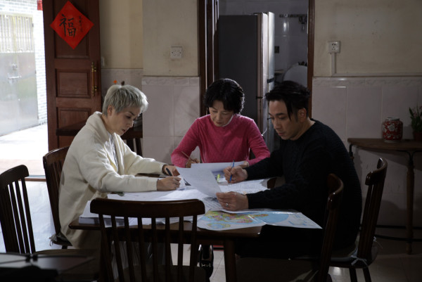 璀璨之城劇情｜第14集預告孝君奪4000億股票驚現變數！信義強勢回歸接管夢幻之城惹詩雅不滿