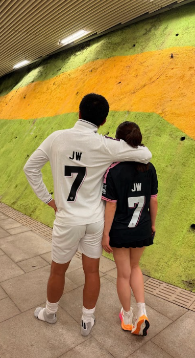 JW王灝兒正式宣佈婚訊報喜正式榮升人妻 與王至尊雙囍臨門誕「愛情結晶品」