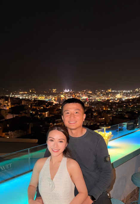 JW王灝兒正式宣佈婚訊報喜正式榮升人妻 與王至尊雙囍臨門誕「愛情結晶品」