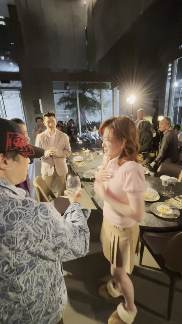 璀璨之城角色｜蔣家旻「反骨琪」2.0毒婦上身 自拍留念極致瘋狂毒殺蔡一智周志康