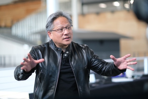 NVIDIA CEO 黃仁勳與傳媒網上互動！參觀總部新大樓 Voyager！