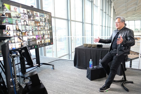 NVIDIA CEO 黃仁勳與傳媒網上互動！參觀總部新大樓 Voyager！