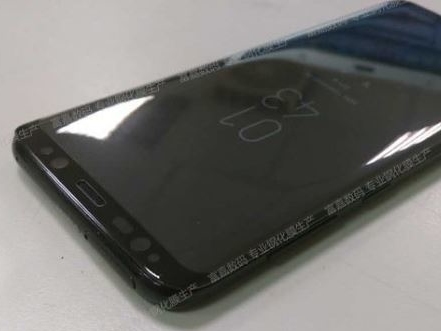 Samsung Galaxy S8+ 現真身 保護貼工廠洩密照