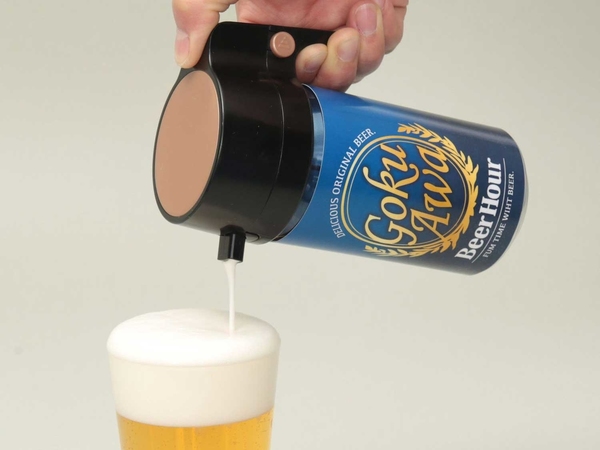 鑵啤斟出生啤風味　流動斟酒器自動製泡