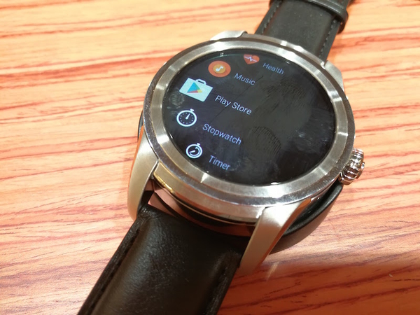 Montblanc Summit 智能手錶搶先試 名牌加 Android Wear 有睇頭？