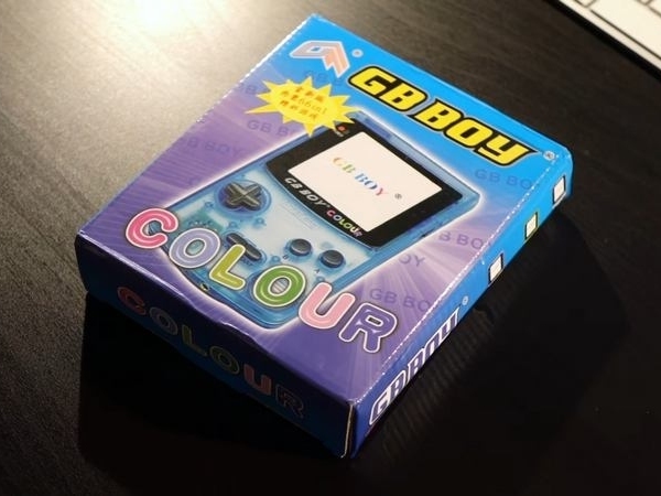 Game Boy Color 假貨比真貨好？